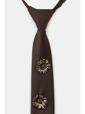 ZARA PLAIN TIE BUTTERFLY FLOWER BROOCHES
